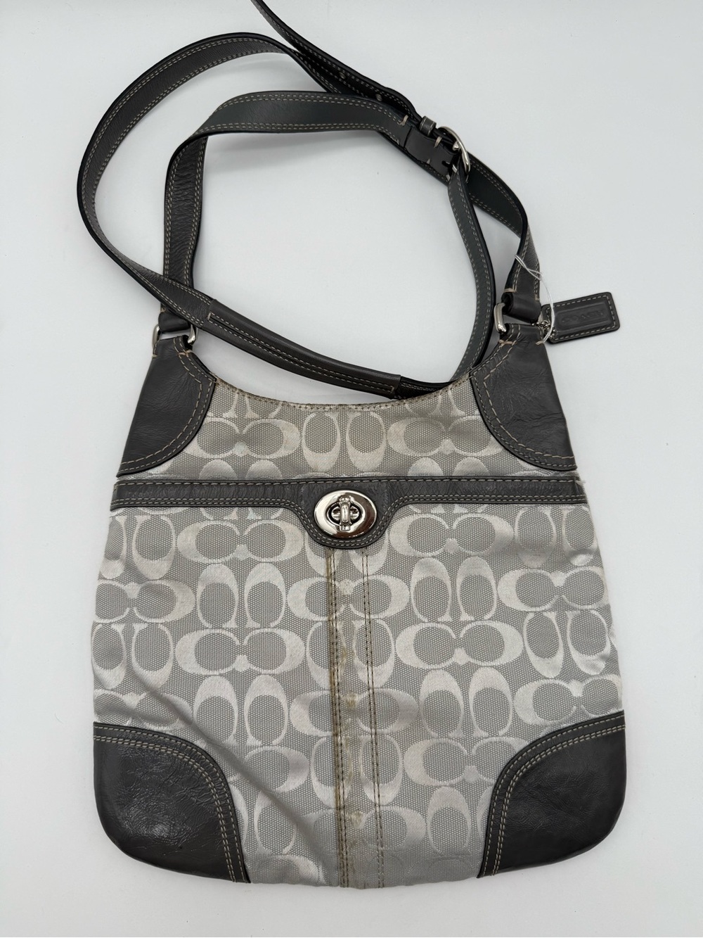 COACH HAMPTON TURNLOCK HOBO SLING GRAY